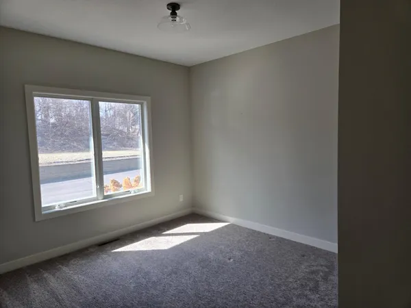 $2,200 | 625 North 3rd Street, Cannon Falls, MN 55009