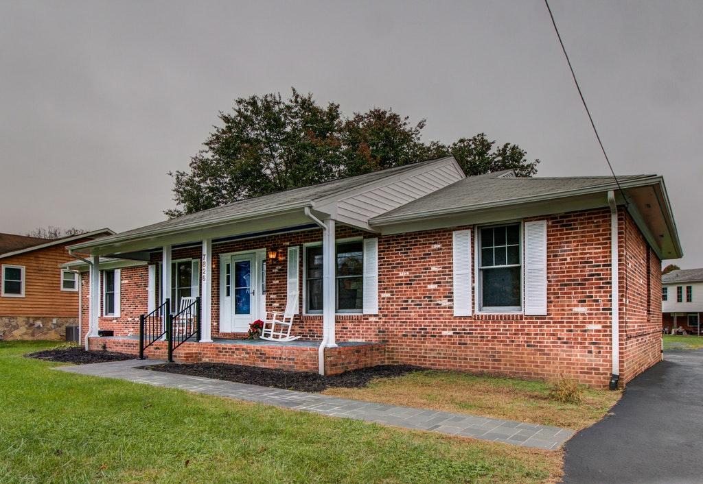 7826 Barrens Road Roanoke, VA 24019 - Photo 2 of 30 33