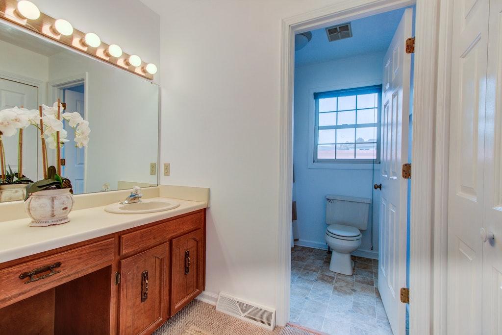 7826 Barrens Road Roanoke, VA 24019 - Photo 13 of 30 9