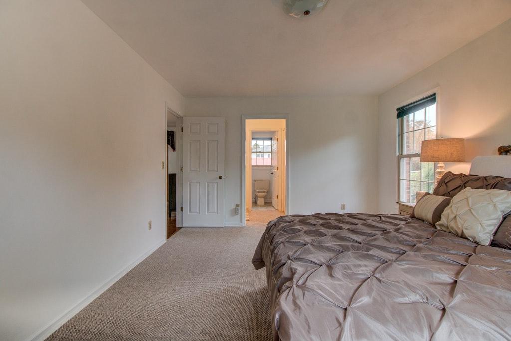 7826 Barrens Road Roanoke, VA 24019 - Photo 15 of 30 12