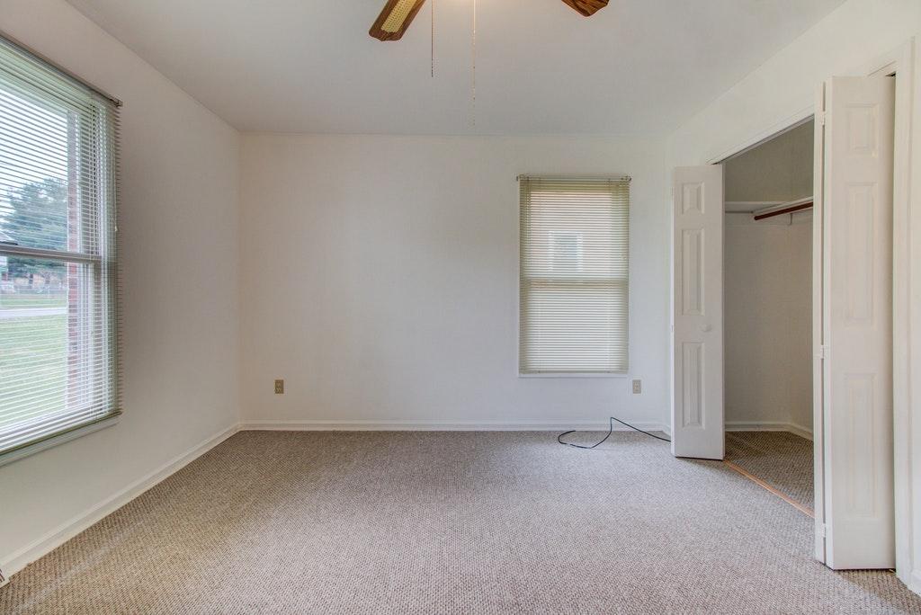 7826 Barrens Road Roanoke, VA 24019 - Photo 19 of 30 16
