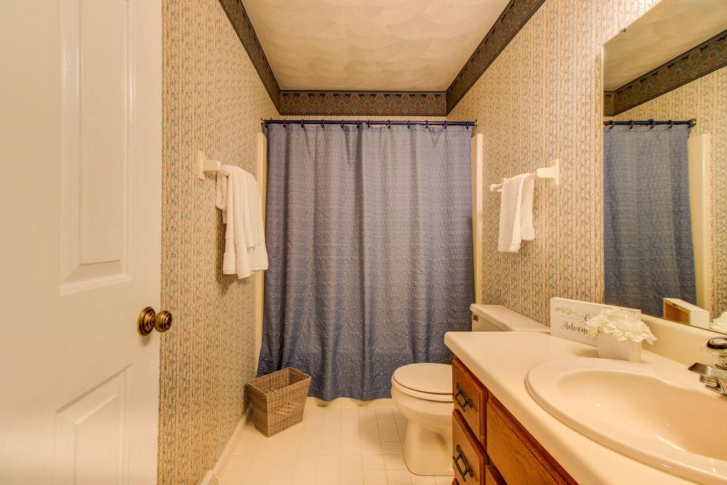 7826 Barrens Road Roanoke, VA 24019 - Photo 21 of 30 18