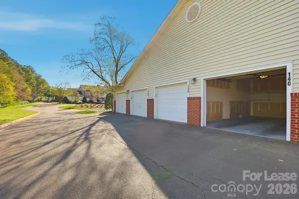 $2,000 | 17122 Red Feather Drive, Charlotte, NC 28277