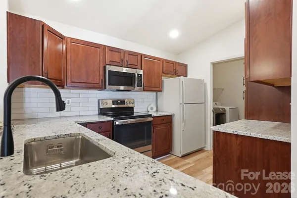 $2,000 | 17122 Red Feather Drive, Charlotte, NC 28277