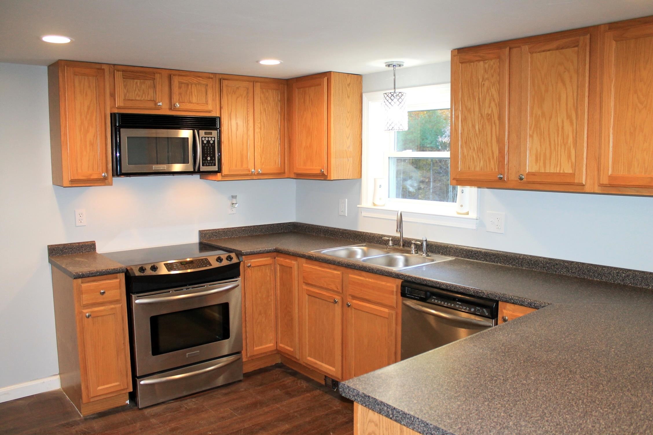 353 Butterfield Mill Road New Boston, NH 03070 - Photo 3 of 28