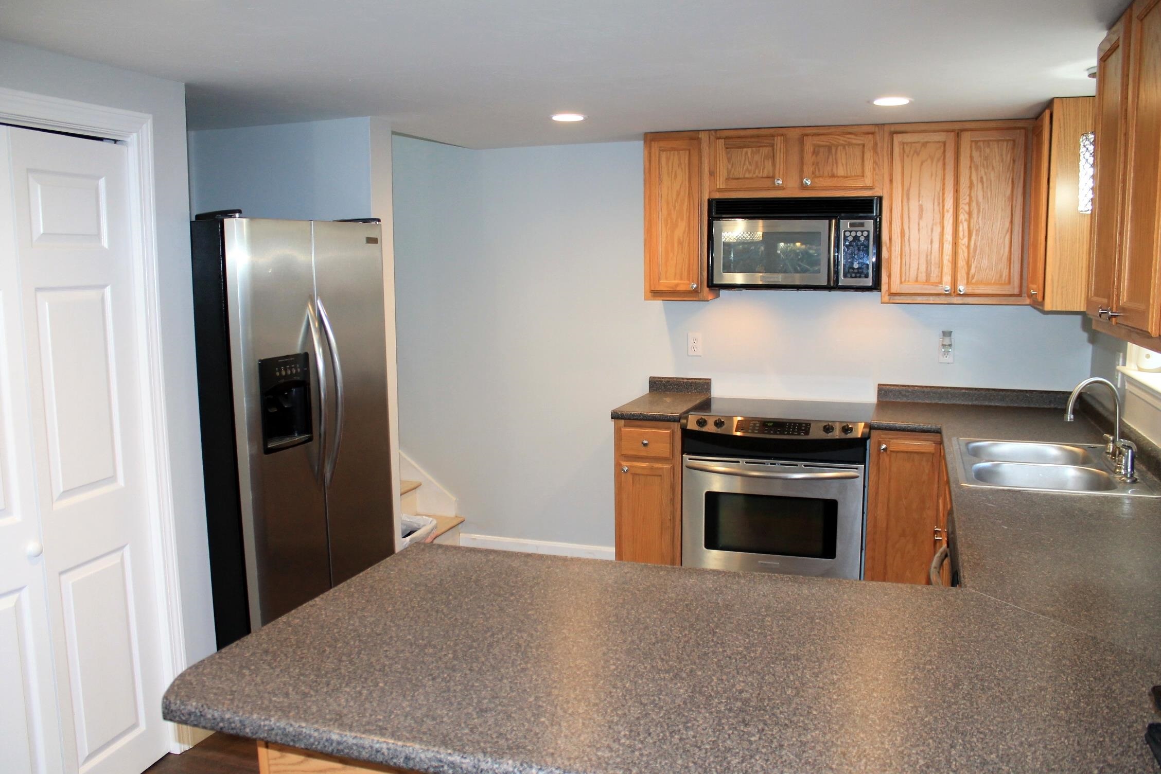 353 Butterfield Mill Road New Boston, NH 03070 - Photo 7 of 28