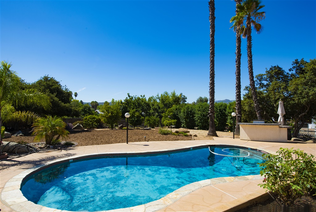 16511 Dartolo Road Ramona, CA 92065 - Photo 24 of 25 Gallery Image 24