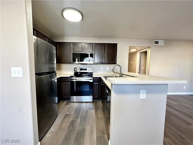 $1,550 | 2968 Juniper Hills Boulevard, Unit 101, Las Vegas, NV 89142