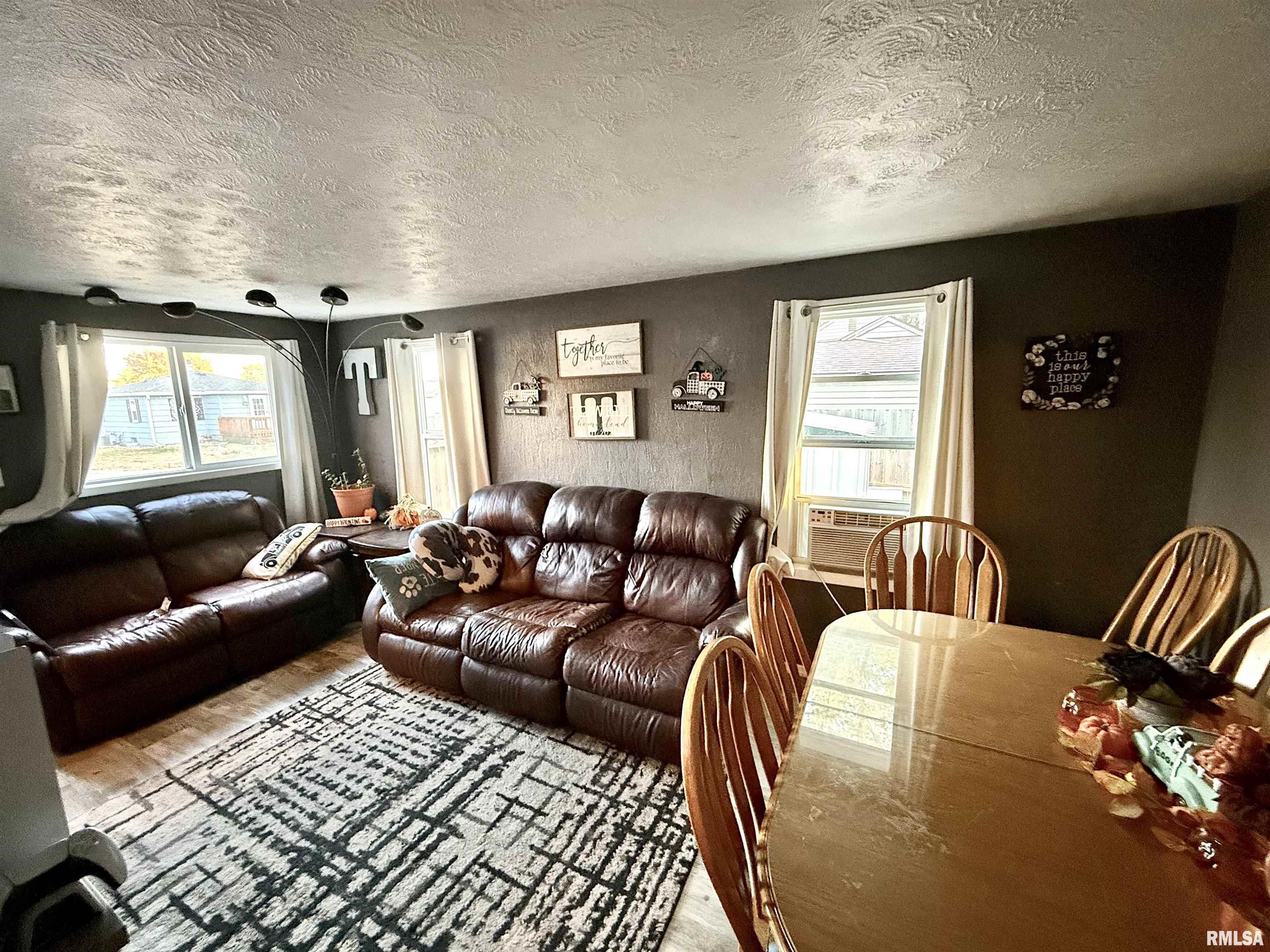 805 3rd Street Colona, IL 61241 - Photo 6 of 28 Gallery Image 6