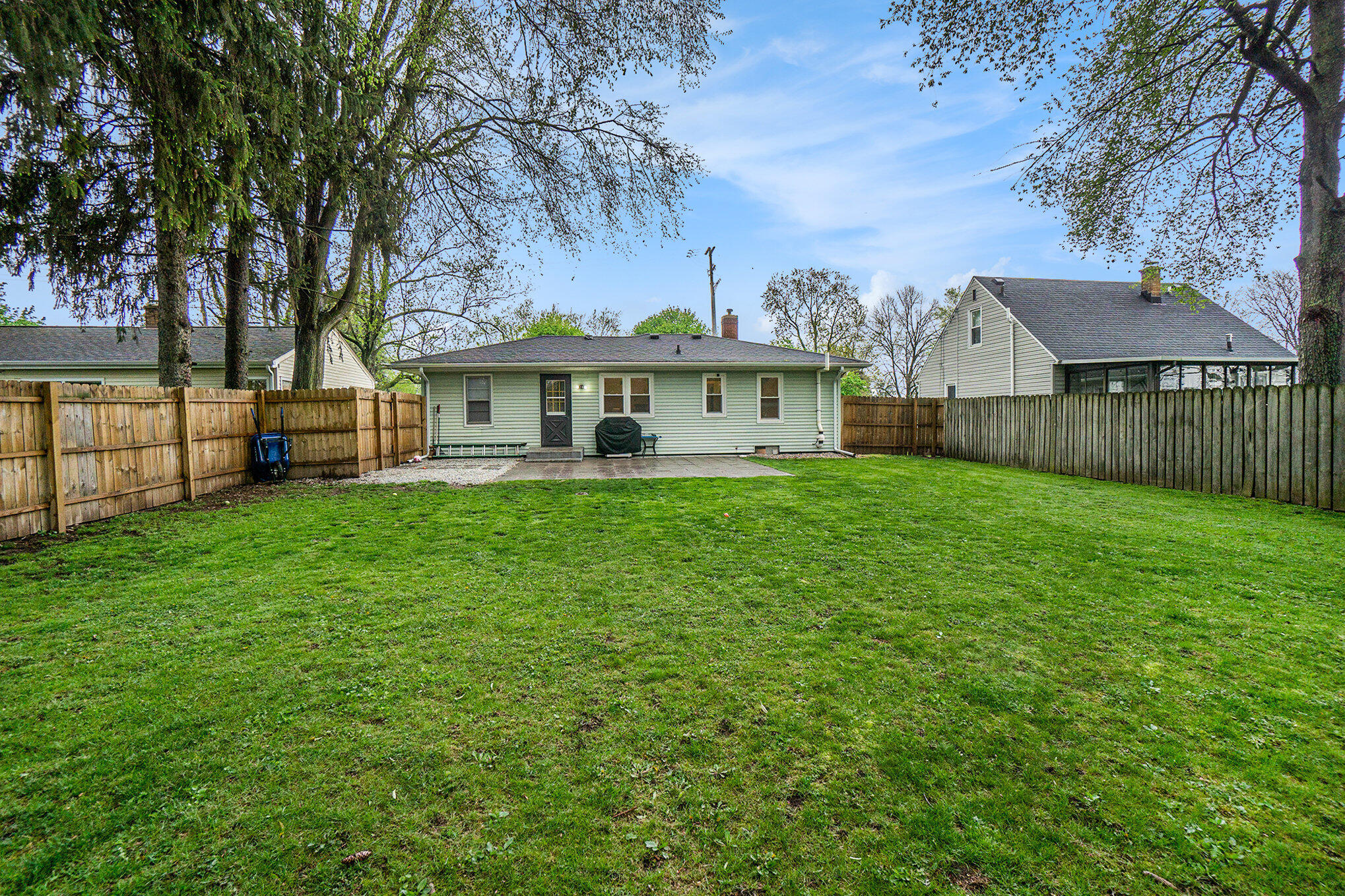 2224 Banbury Road Kalamazoo, MI 49001 - Photo 16 of 16 Wonderful Fence Yard