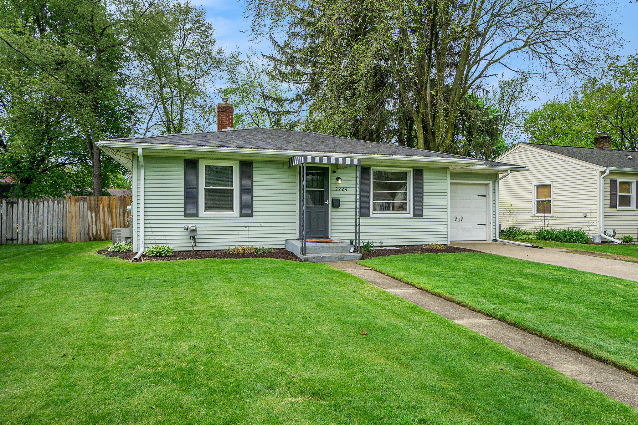 2224 Banbury Road Kalamazoo, MI 49001 - Photo 3 of 16 2224 Banbury