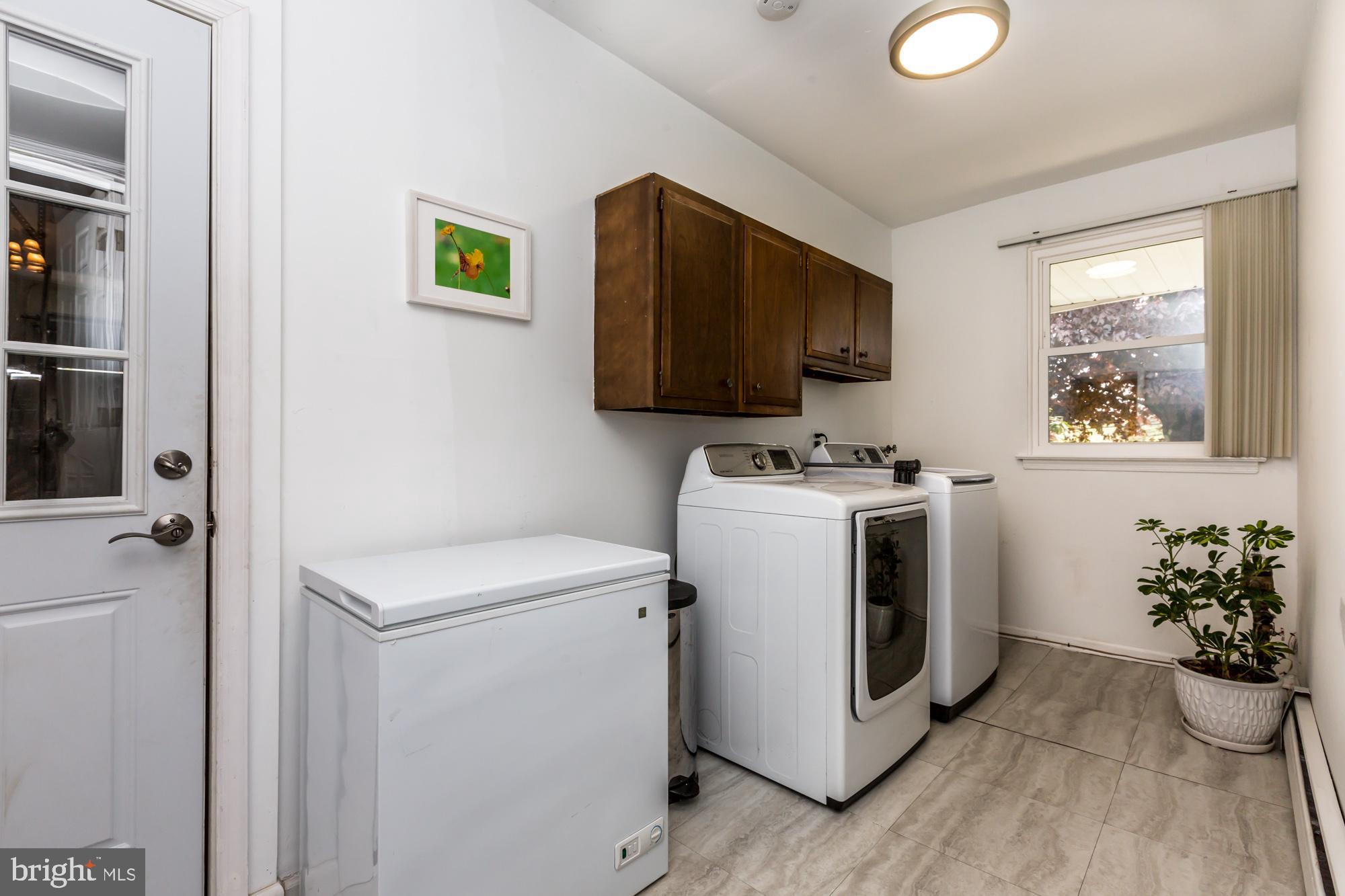 19 Moores Road Malvern, PA 19355 - Photo 30 of 50 Main level laundry room