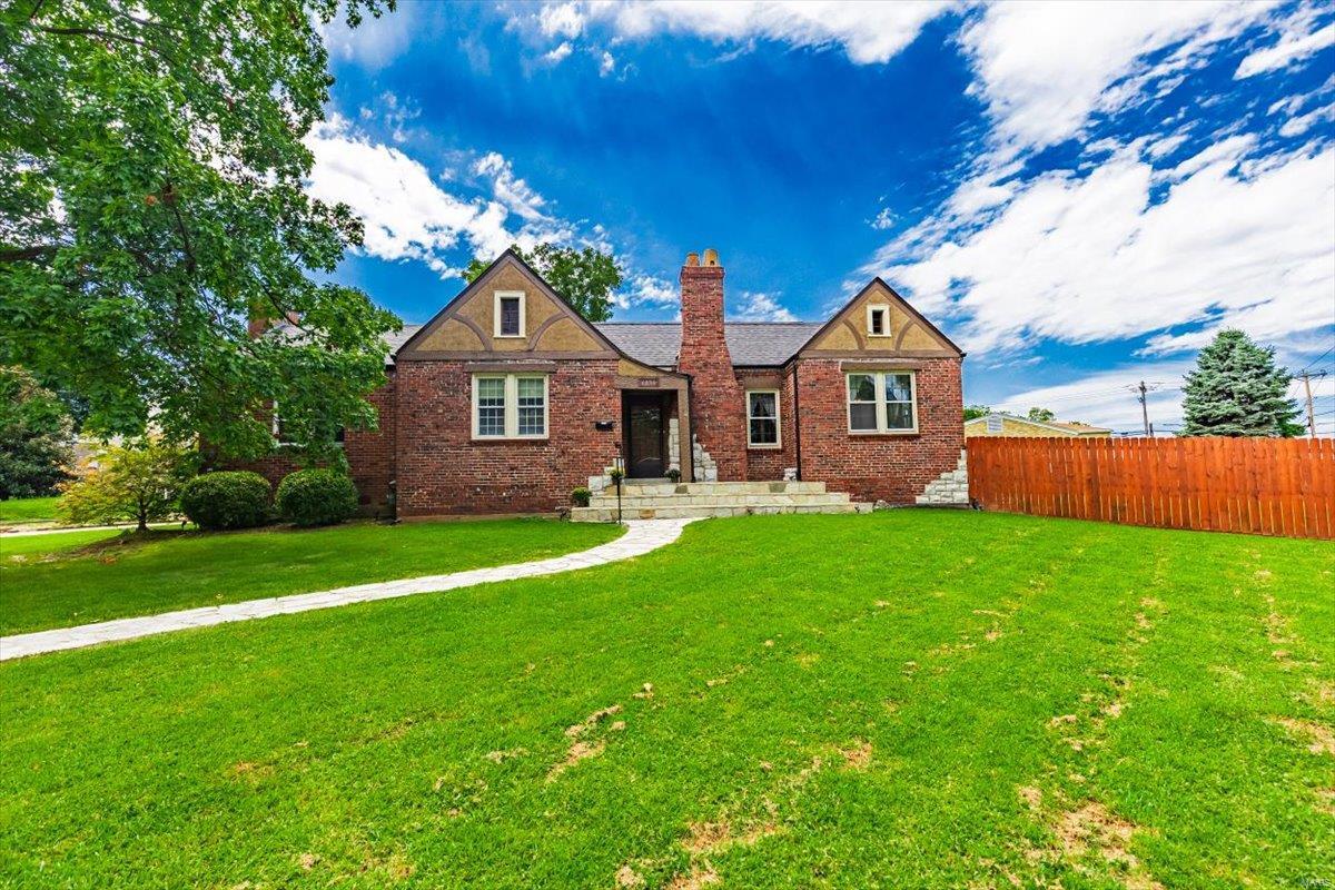 6616 Heege Road St. Louis, MO 63123 - Photo 1 of 86 Gallery Image 1