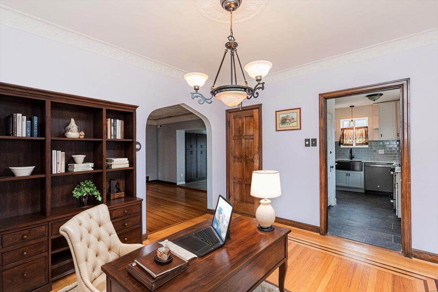 6616 Heege Road St. Louis, MO 63123 - Photo 12 of 86 Gallery Image 12