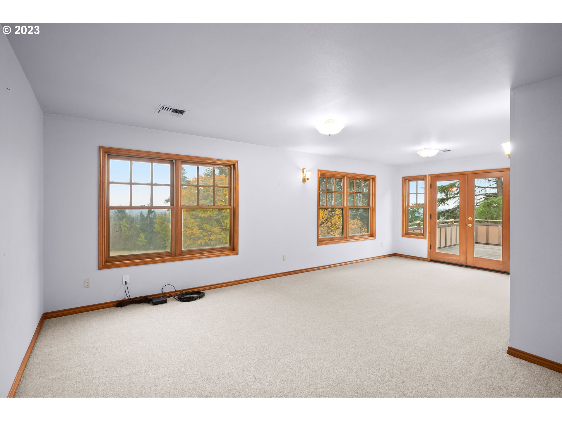 15190 Southwest Bell Road Sherwood, OR 97140 - Photo 23 of 44 a view of an empty room with a window