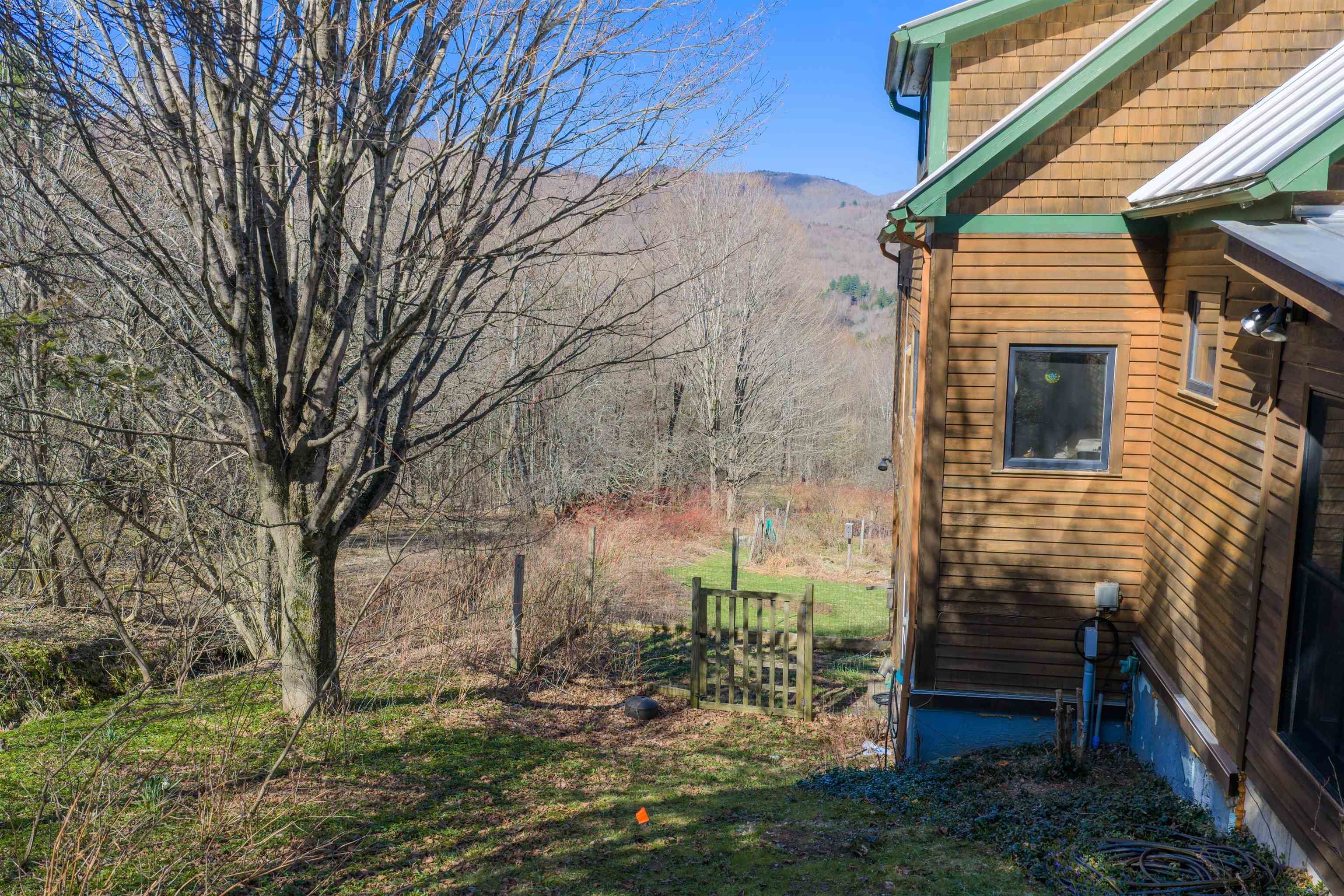 1470 Moody Road Huntington, VT 05462 - Photo 12 of 52