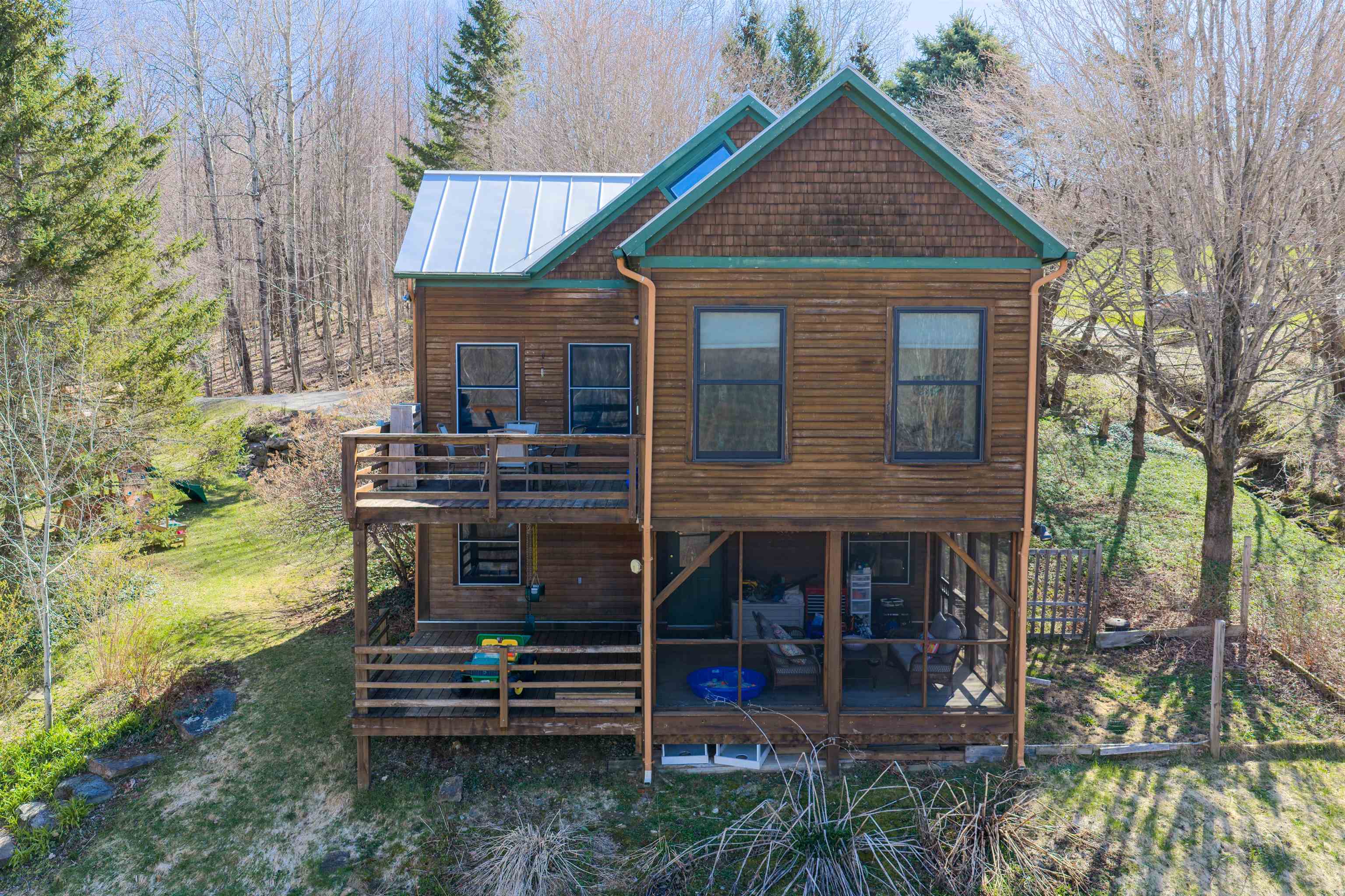 1470 Moody Road Huntington, VT 05462 - Photo 2 of 52