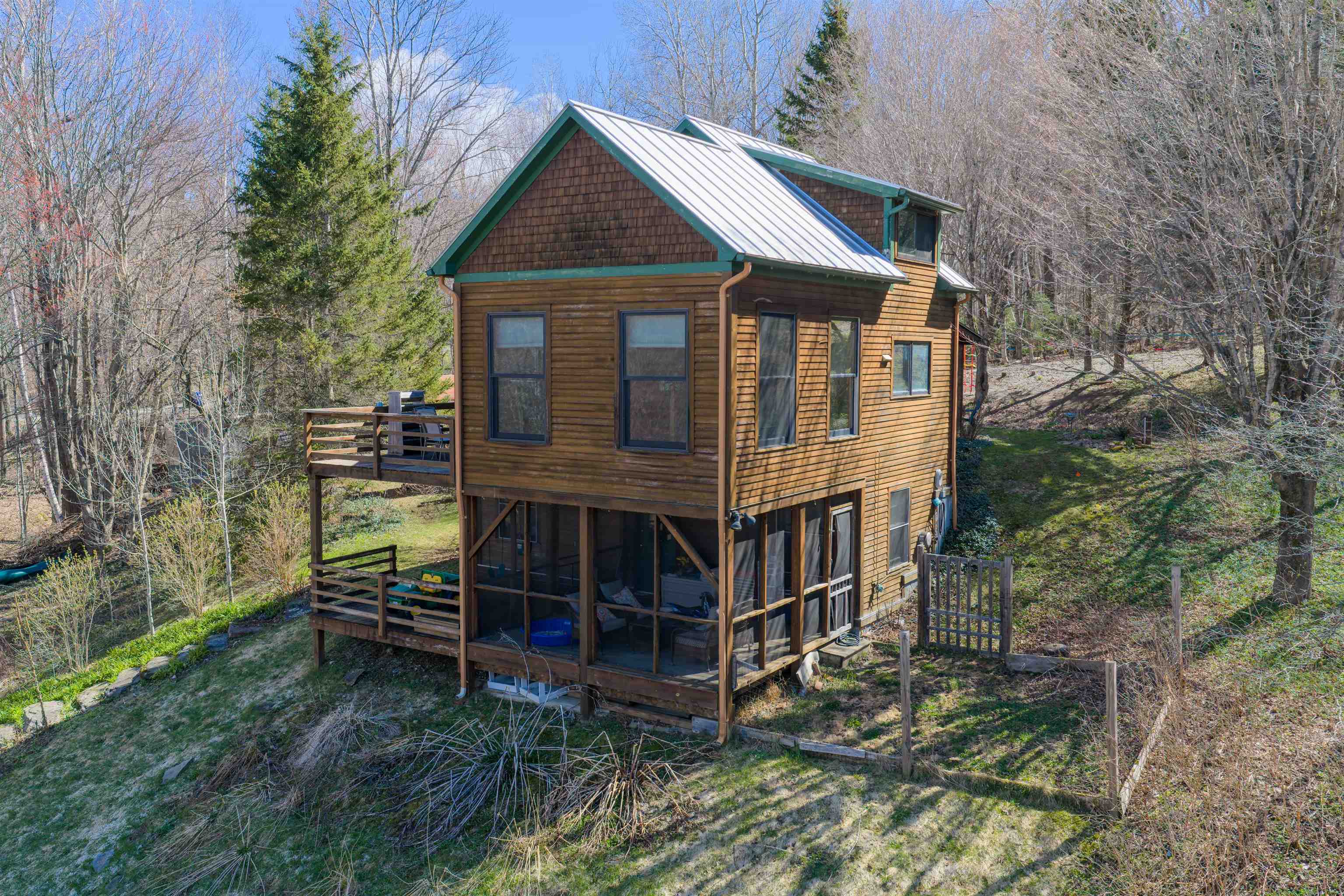 1470 Moody Road Huntington, VT 05462 - Photo 3 of 52