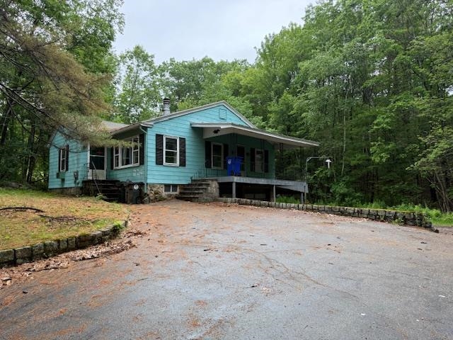 224 East Dunbarton Road Goffstown, NH 03045 - Photo 2 of 22