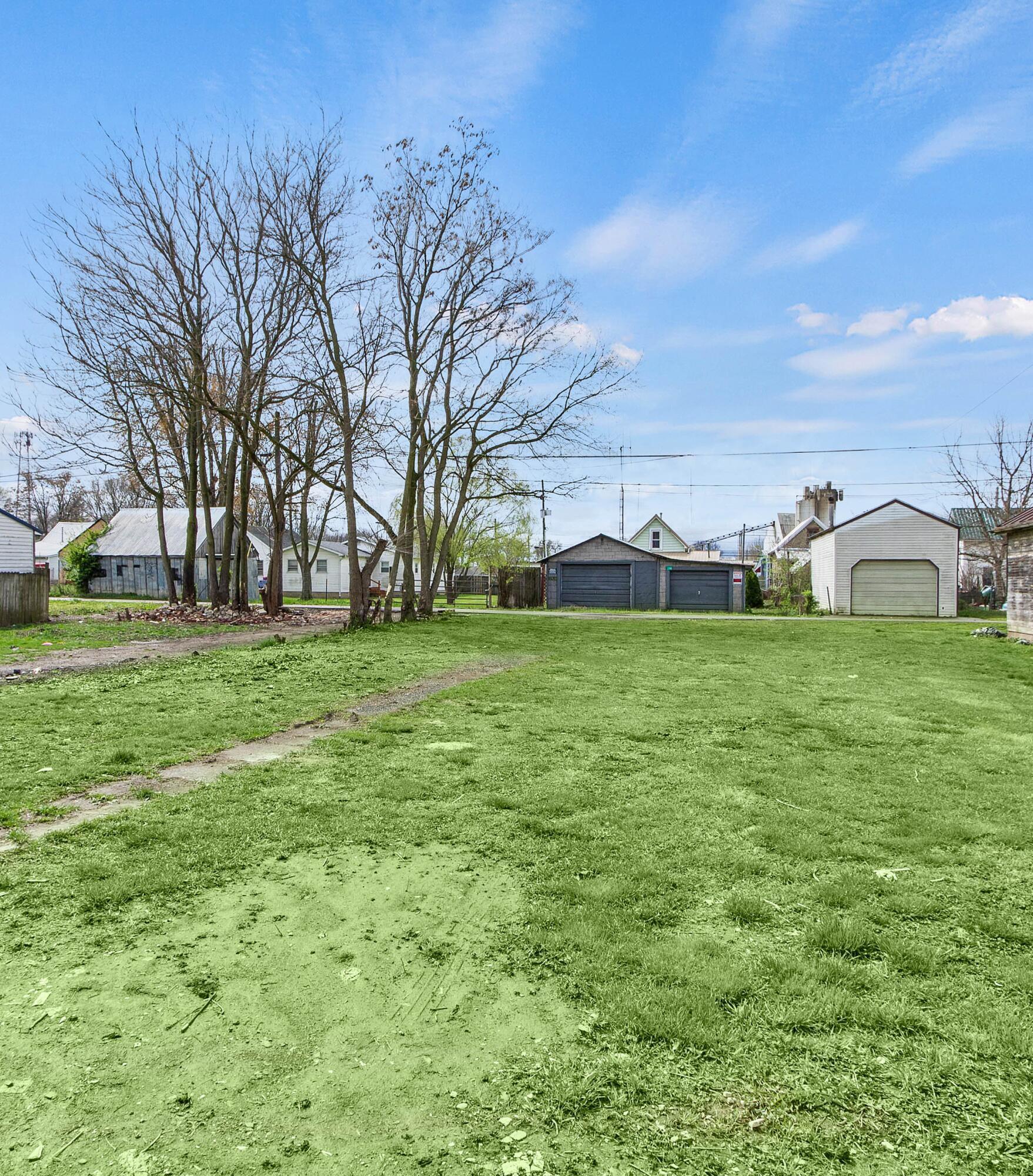 349 Walnut Street Circleville, OH 43113 - Photo 25 of 28 view to backyard
