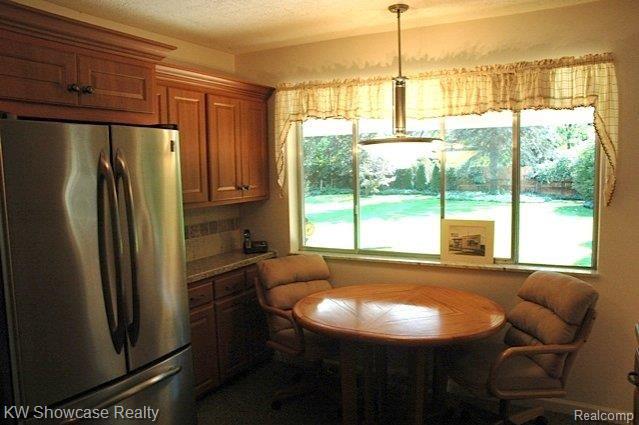3029 Lexington Road Waterford, MI 48328 - Photo 7 of 15 DSC_0409.jpg