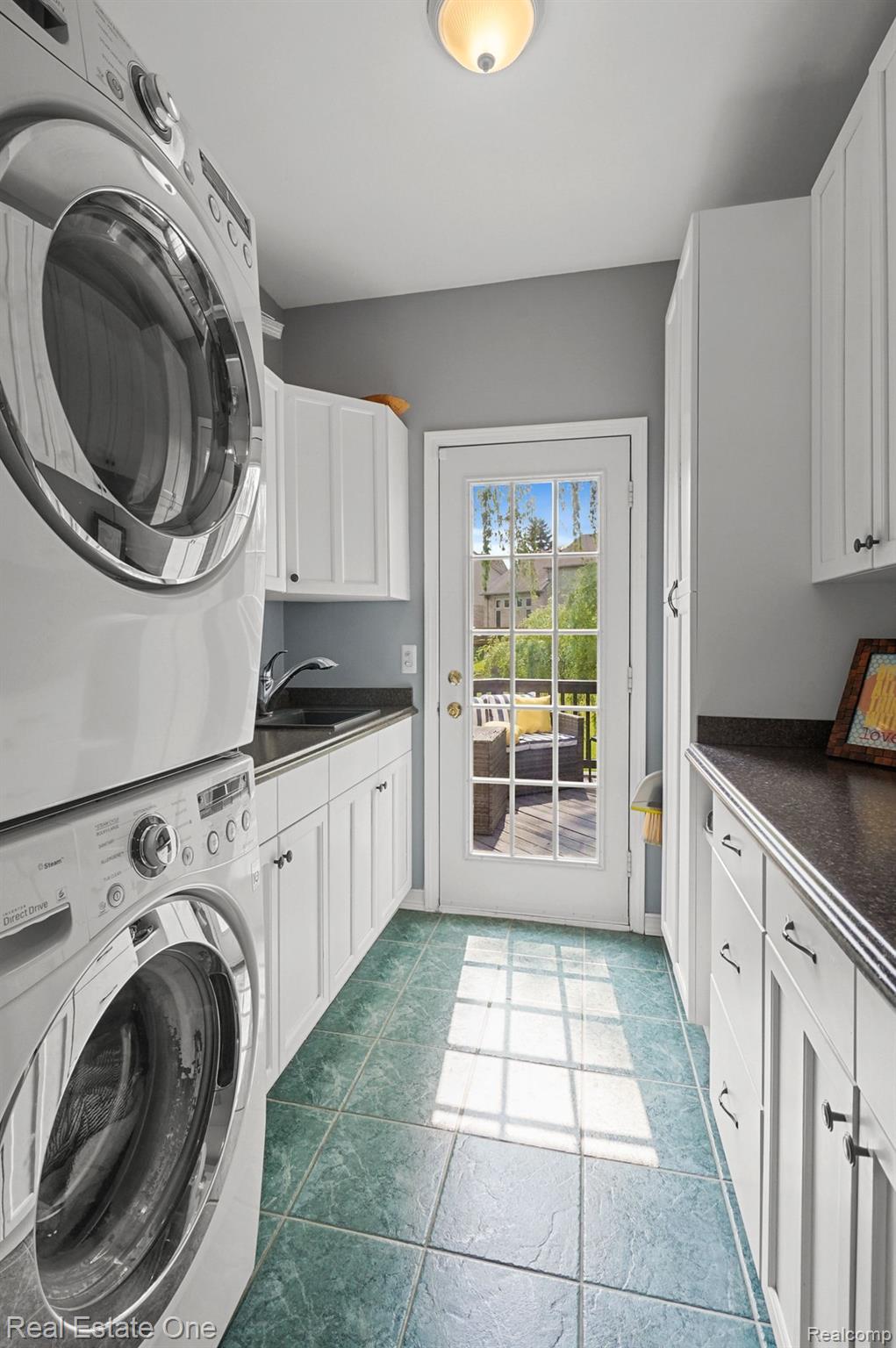 406 Wedington Court Rochester, MI 48307 - Photo 44 of 66 Gallery Image 44
