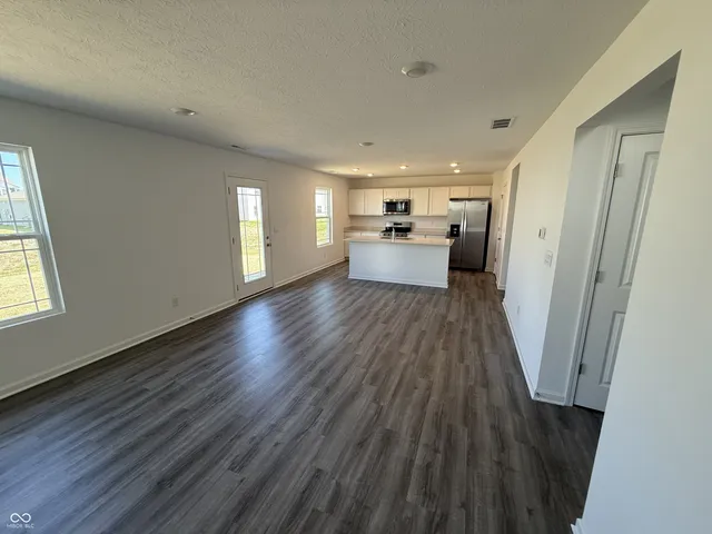 $299,900 | 11297 North Greenthread Drive, Monrovia, IN 46157