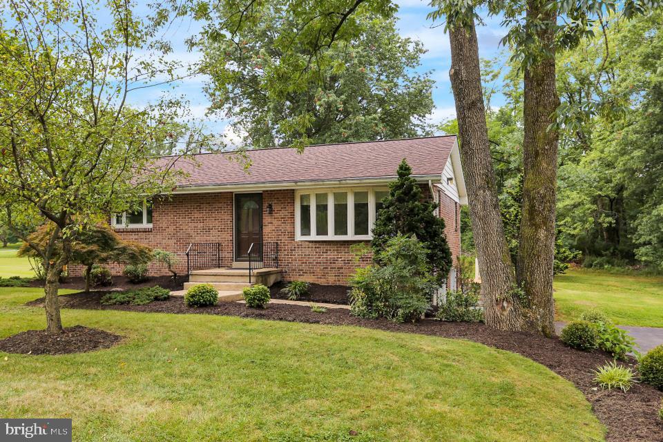 4250 Painted Sky Road Reading, PA 19606 - Photo 3 of 25 Gallery Image 3