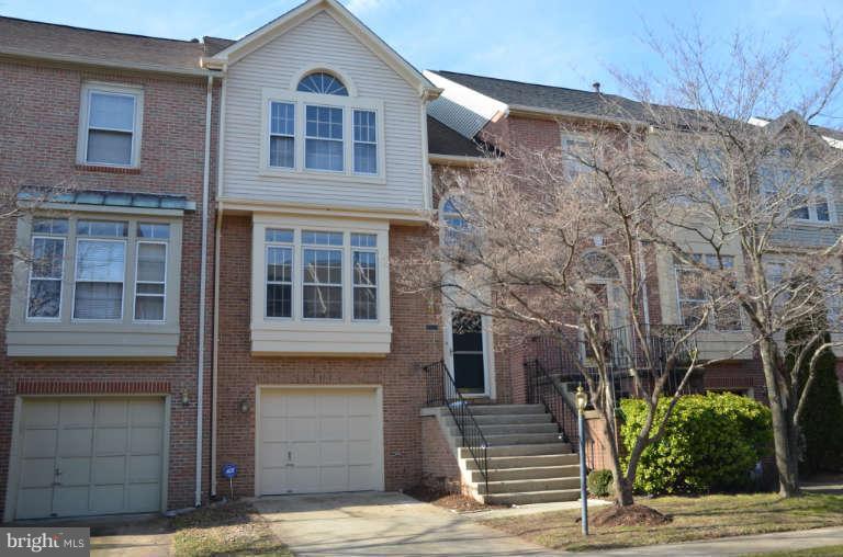 3840 Inverness Road Fairfax, VA 22033 - Photo 1 of 30 Exterior (Front)