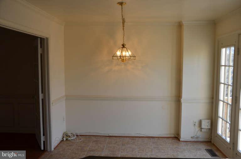 3840 Inverness Road Fairfax, VA 22033 - Photo 11 of 30 Interior (General)