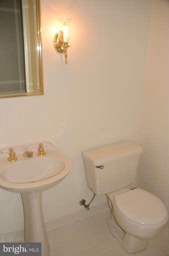 3840 Inverness Road Fairfax, VA 22033 - Photo 22 of 30 Bath