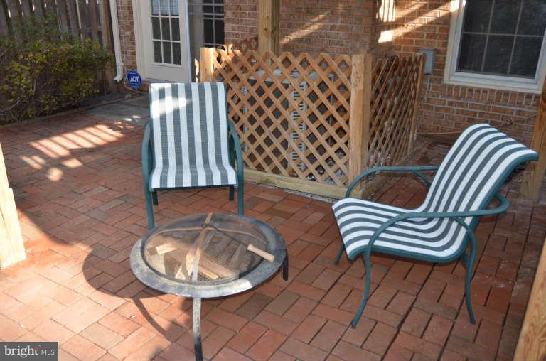 3840 Inverness Road Fairfax, VA 22033 - Photo 26 of 30 Exterior (Rear)