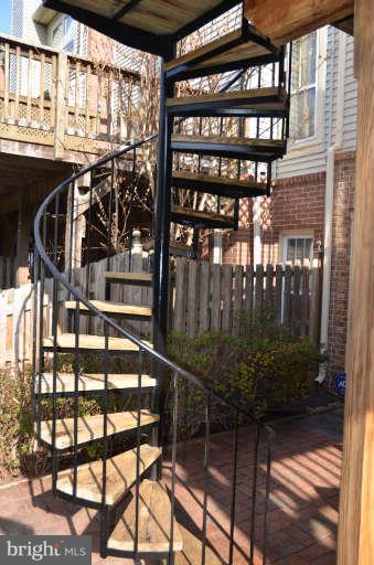 3840 Inverness Road Fairfax, VA 22033 - Photo 27 of 30 Exterior (Rear)