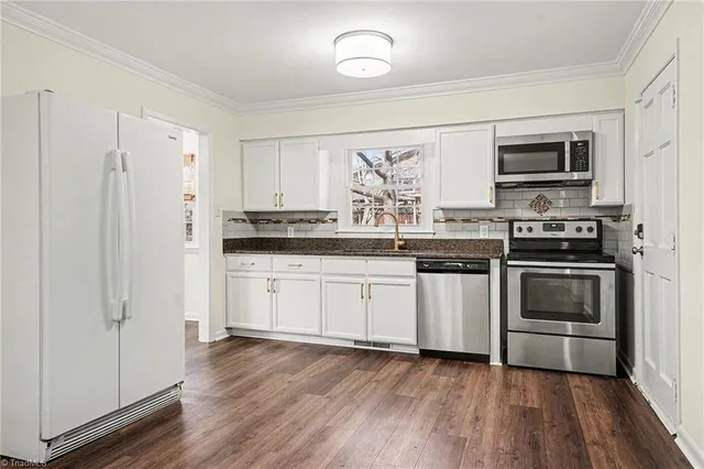 $292,000 | 2702 Lilac Drive, Greensboro, NC 27408