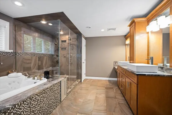 $999,000 | 104 Alana Drive, Northbridge, MA 01534