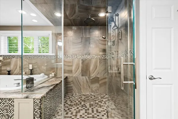 $999,000 | 104 Alana Drive, Northbridge, MA 01534