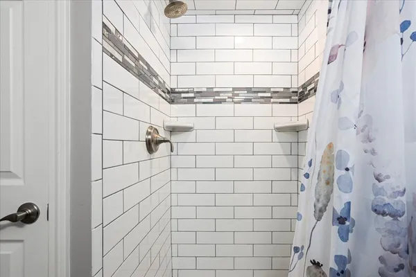 $999,000 | 104 Alana Drive, Northbridge, MA 01534