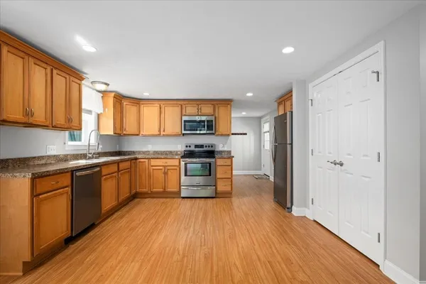 $999,000 | 104 Alana Drive, Northbridge, MA 01534
