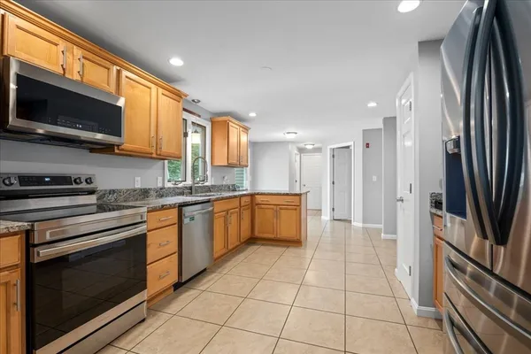 $999,000 | 104 Alana Drive, Northbridge, MA 01534