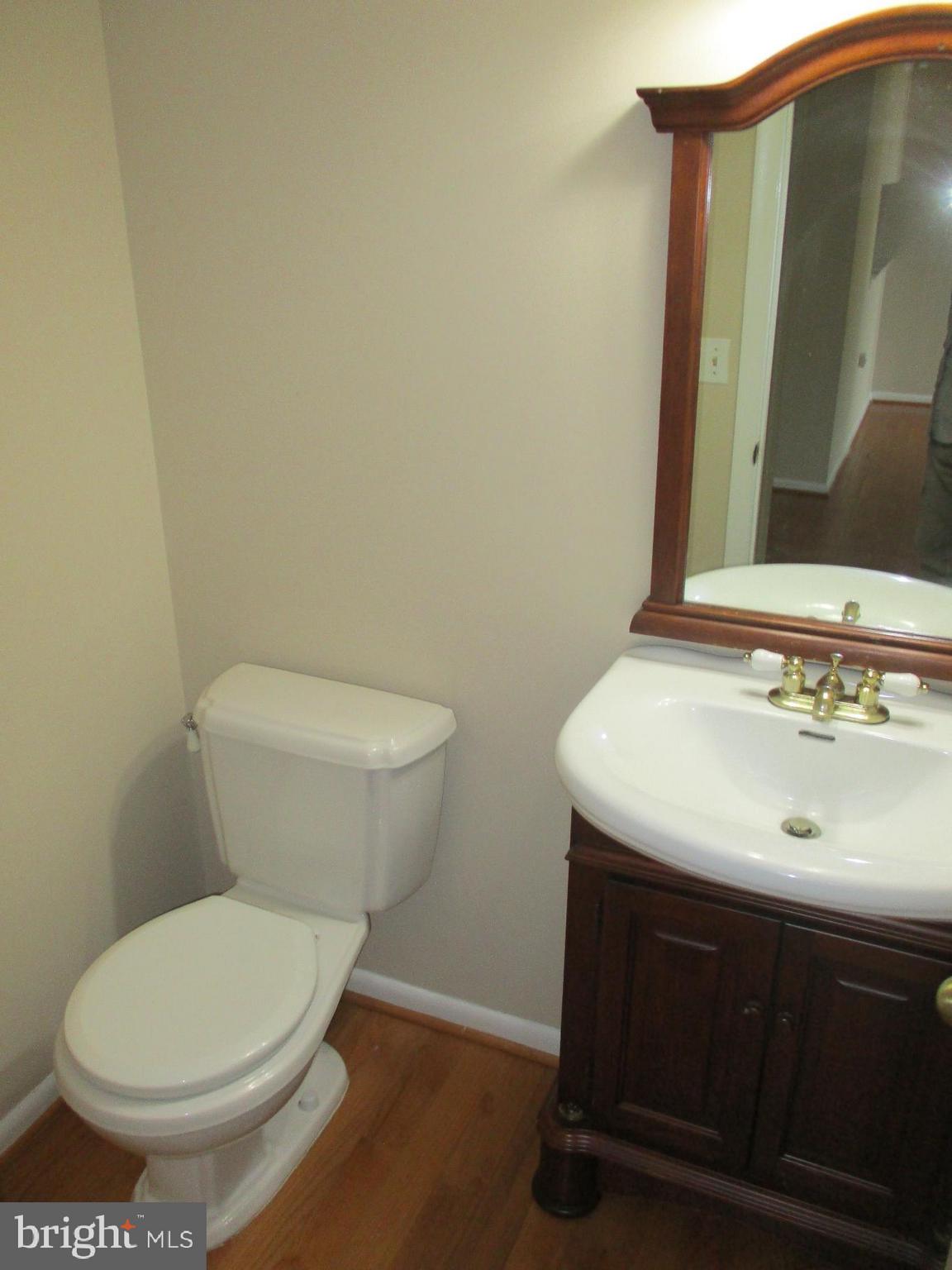5465 Vantage Point Road, Unit 17 Columbia, MD 21044 - Photo 7 of 16 Powder Room