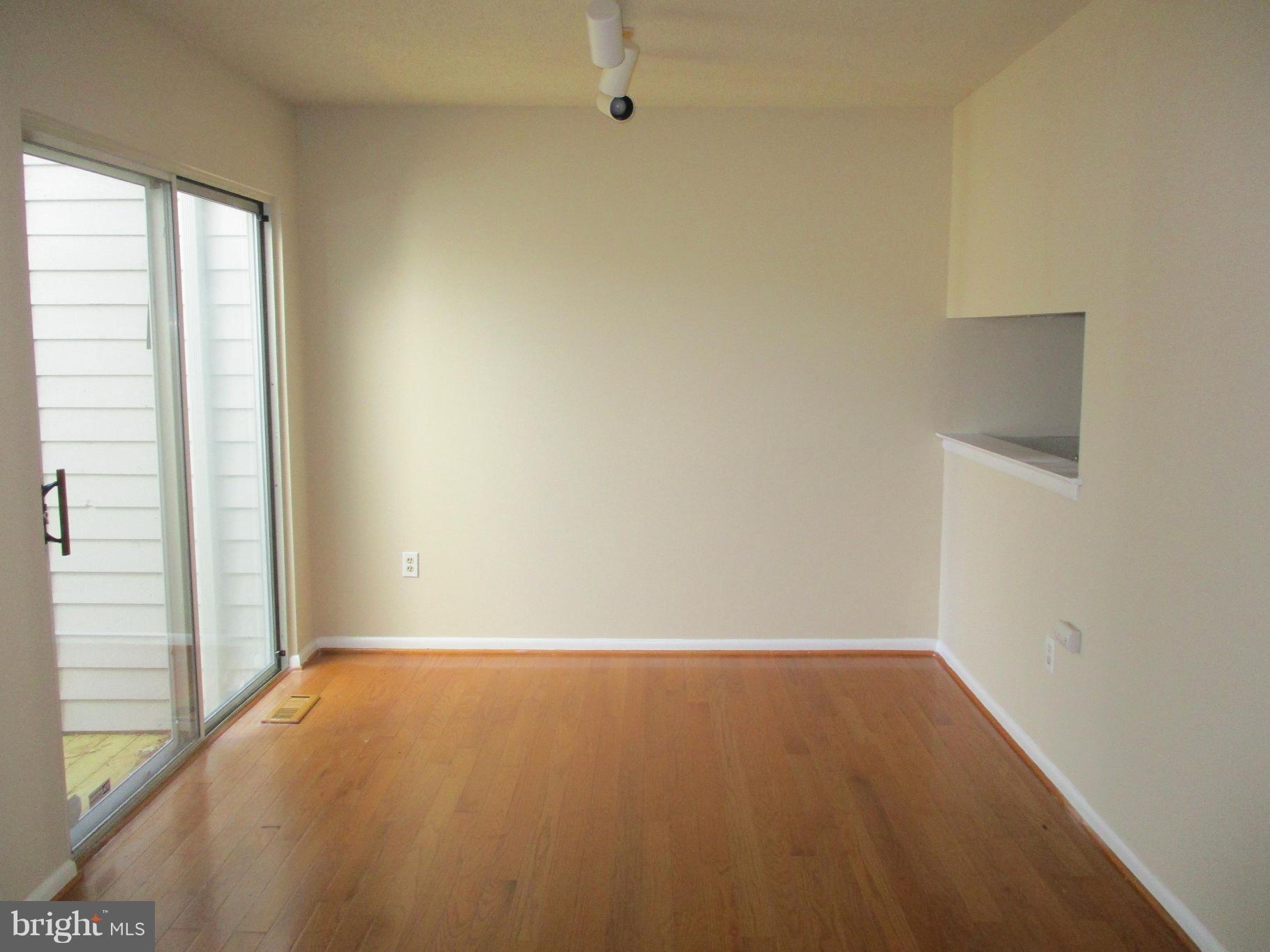 5465 Vantage Point Road, Unit 17 Columbia, MD 21044 - Photo 9 of 16 Dining Room