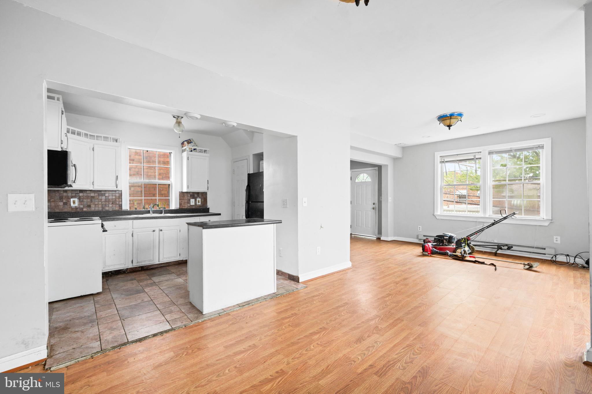 4227 Gault Place Northeast Washington, DC 20019 - Photo 11 of 34 Spacious open layout with natural light.