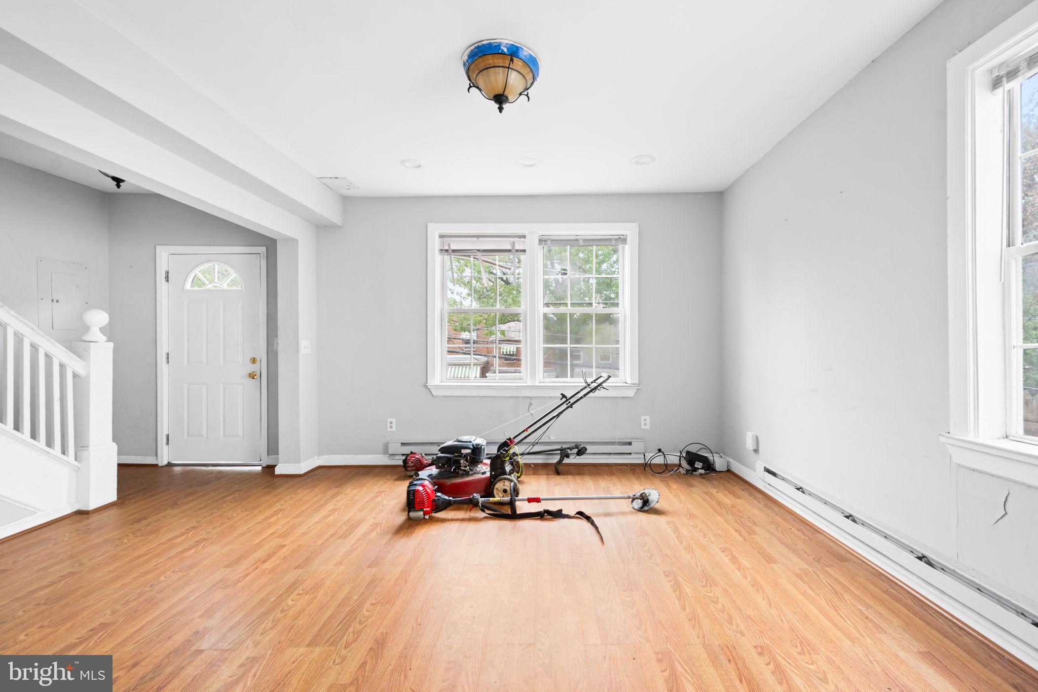 4227 Gault Place Northeast Washington, DC 20019 - Photo 9 of 34 Spacious room ready for your personal touch.