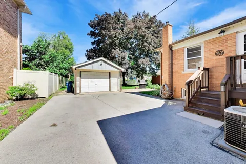 $524,999 | 479 North Elm Avenue, Elmhurst, IL 60126