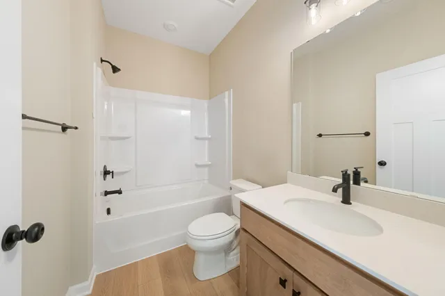 $457,000 | 1303 150th Street West, Rosemount, MN 55068