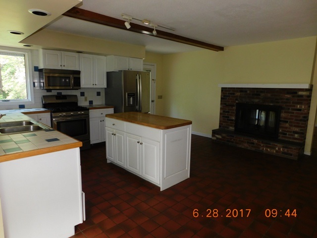 71 Hendee Way Hartford, VT 05059 - Photo 6 of 25