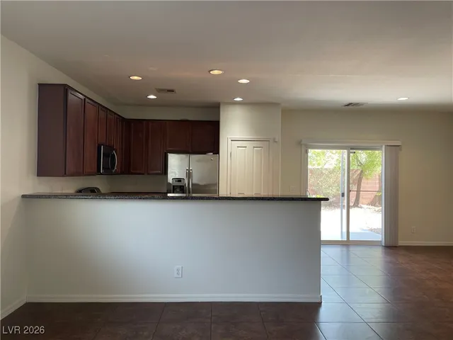 $1,950 | 10188 Cougar Crossing Street, Las Vegas, NV 89178
