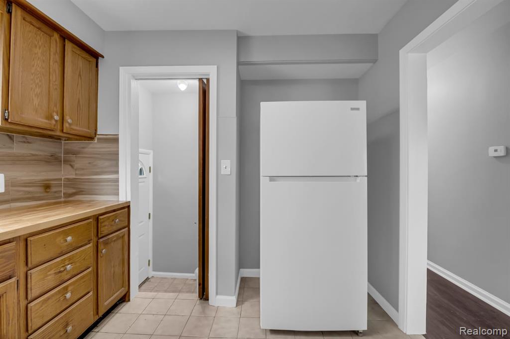 3752 Katherine Street Dearborn, MI 48124 - Photo 10 of 23