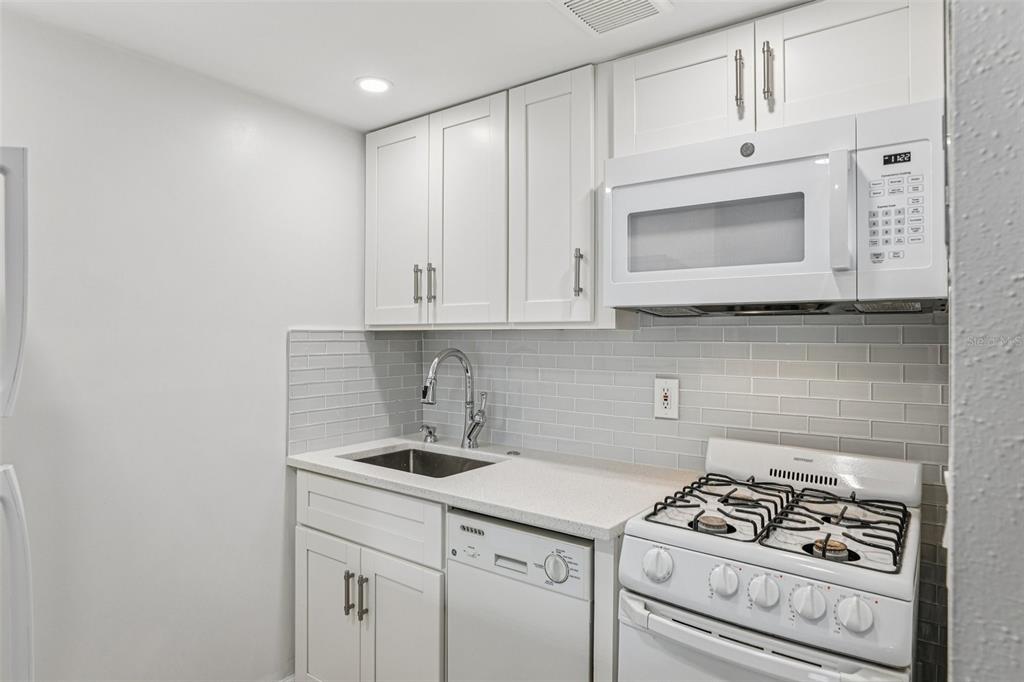 Undisclosed Address Altamonte Springs, FL 32701 - Photo 13 of 25