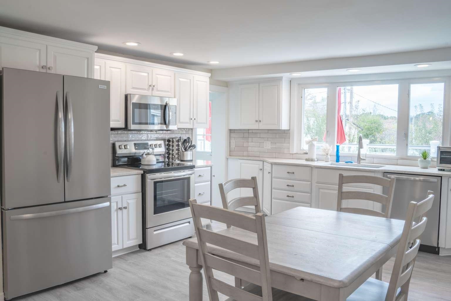 935 Ocean Boulevard Hampton, NH 03842 - Photo 3 of 14